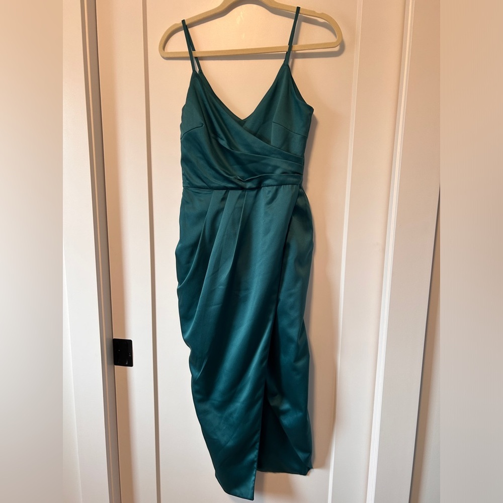 NWT Lavish Alice Wrap Midi Dress